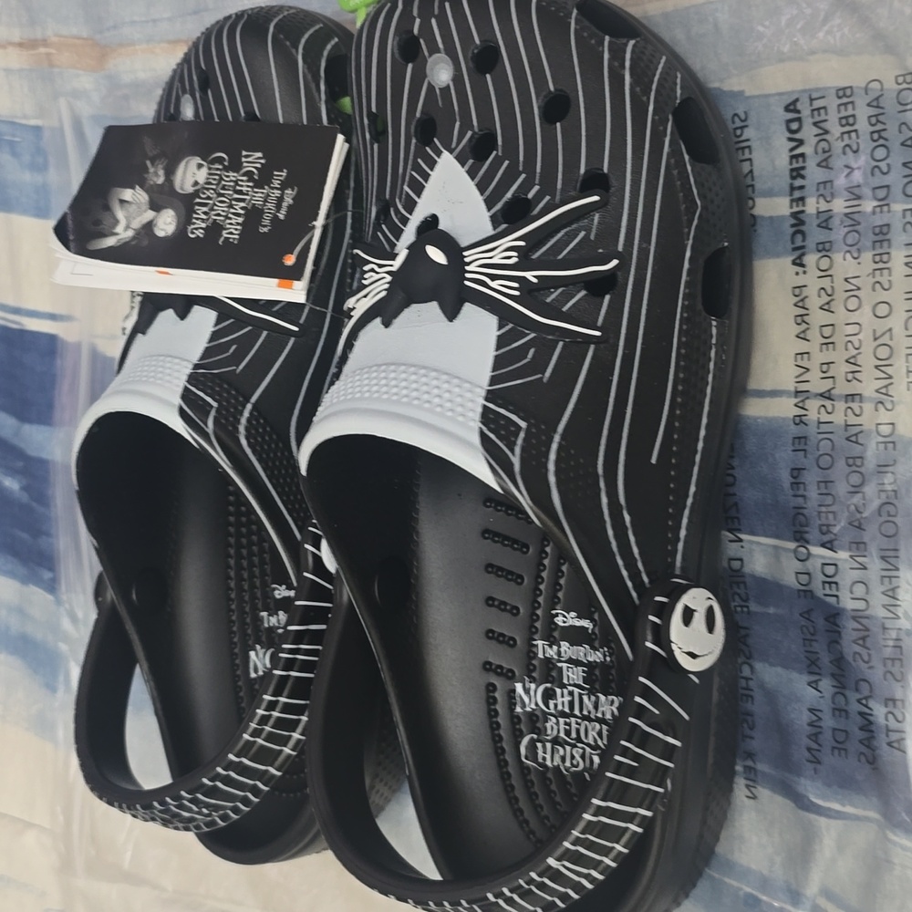 Crocs Nightmare Before Christmas Classic Clog Mens 7 - Picture 3 of 5